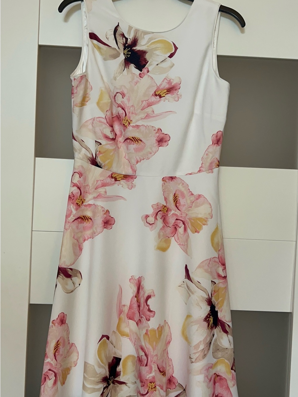 White House Black Market White Floral Sleeveless Fit & Flare Dress